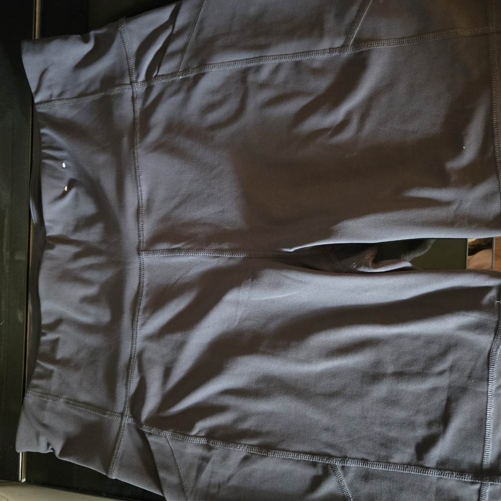 Xersion Quick-Dri Bike Shorts in Dark Gray
